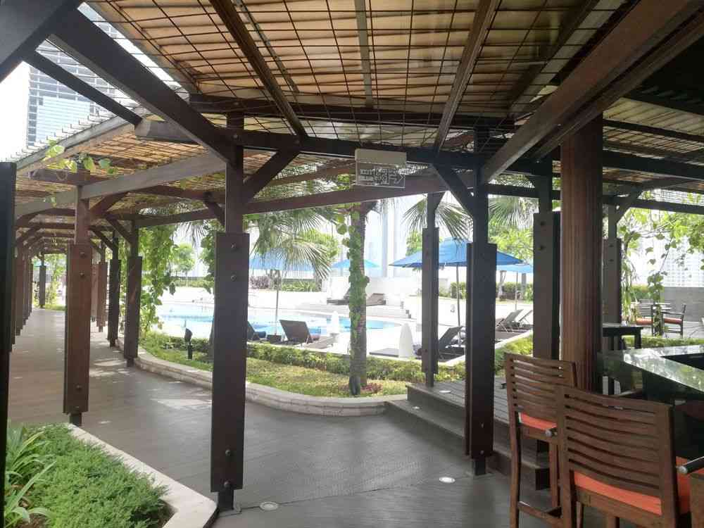 kolam renang Kempinski Grand Indonesia Apartemen