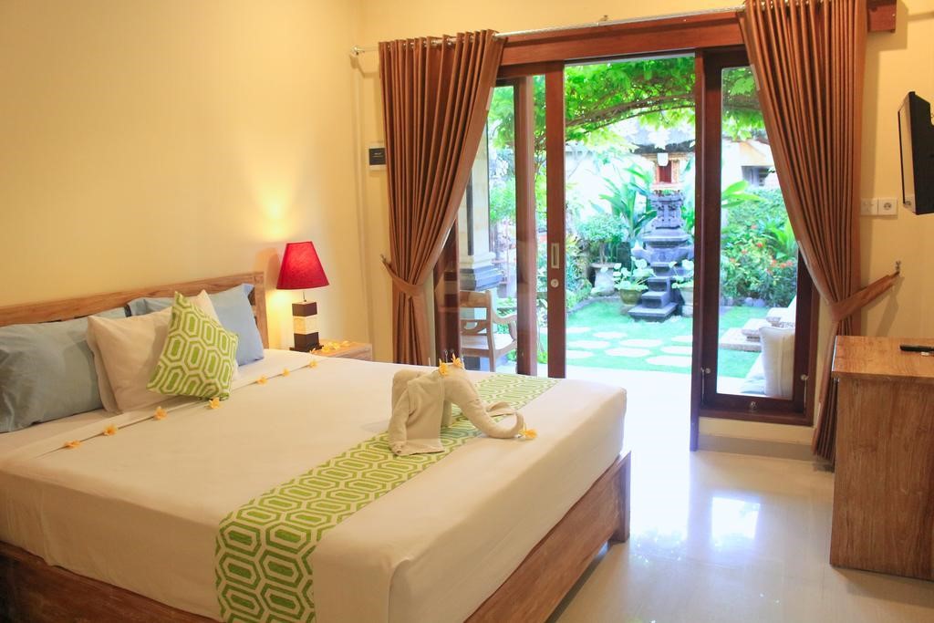 tris rent room bali