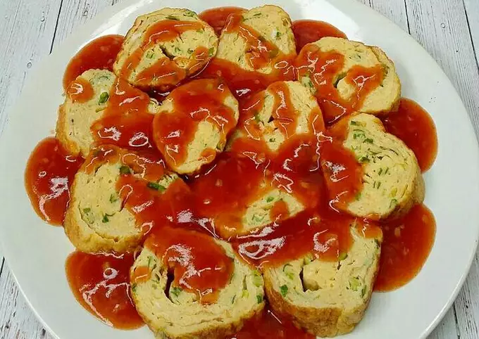 Telur Dadar Gulung Saus Asam Manis